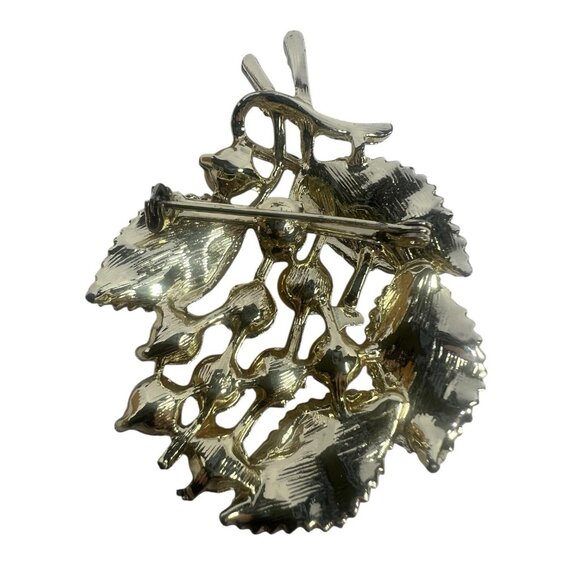 Vintage Grape Cluster Brooch Faux Pearls Black Leaves Gold Tone Mid Century - Picture 5 of 5